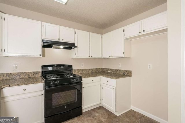 6415 Valerie Bluff, Lithonia, GA 30058