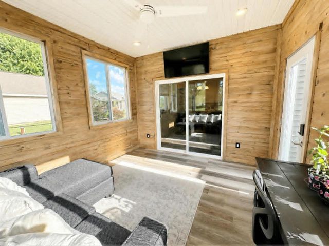 N6736 Clover Lane, Pardeeville, WI 53954