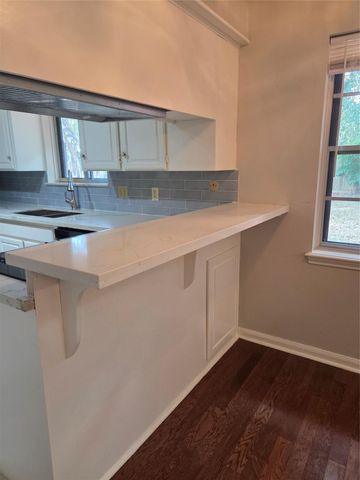 1510 Neptune Lane, Houston, TX 77062