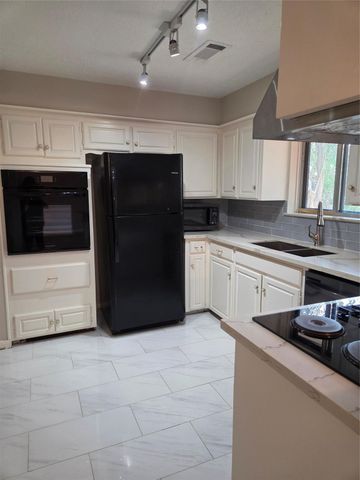 1510 Neptune Lane, Houston, TX 77062