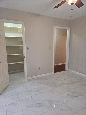 1510 Neptune Lane, Houston, TX 77062