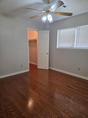1510 Neptune Lane, Houston, TX 77062
