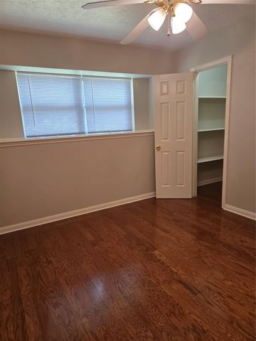 1510 Neptune Lane, Houston, TX 77062