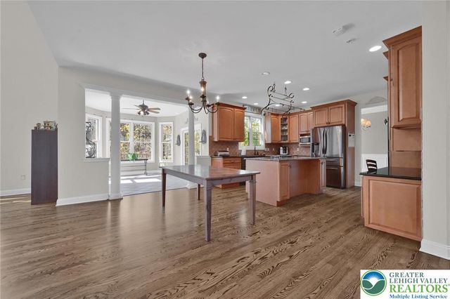 6718 Overlook Court, Upper Macungie Twp, PA 18106