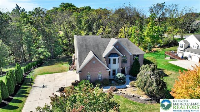 6718 Overlook Court, Upper Macungie Twp, PA 18106