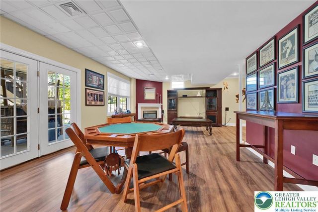 6718 Overlook Court, Upper Macungie Twp, PA 18106