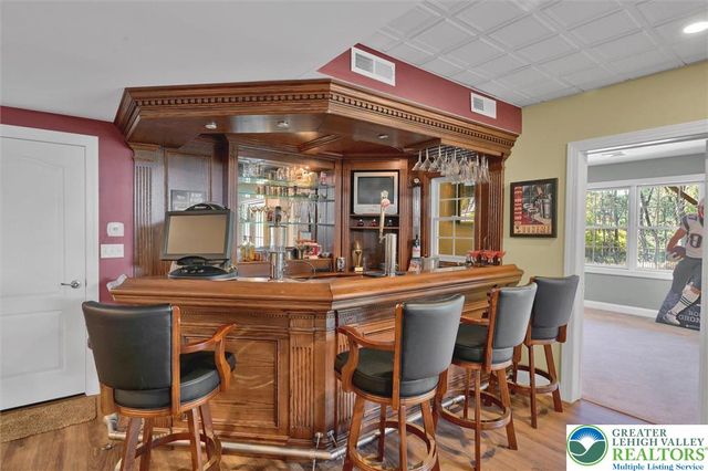 6718 Overlook Court, Upper Macungie Twp, PA 18106