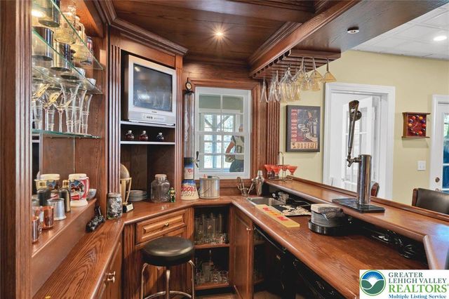 6718 Overlook Court, Upper Macungie Twp, PA 18106