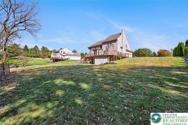 6718 Overlook Court, Upper Macungie Twp, PA 18106