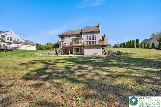 6718 Overlook Court, Upper Macungie Twp, PA 18106