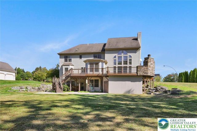 6718 Overlook Court, Upper Macungie Twp, PA 18106