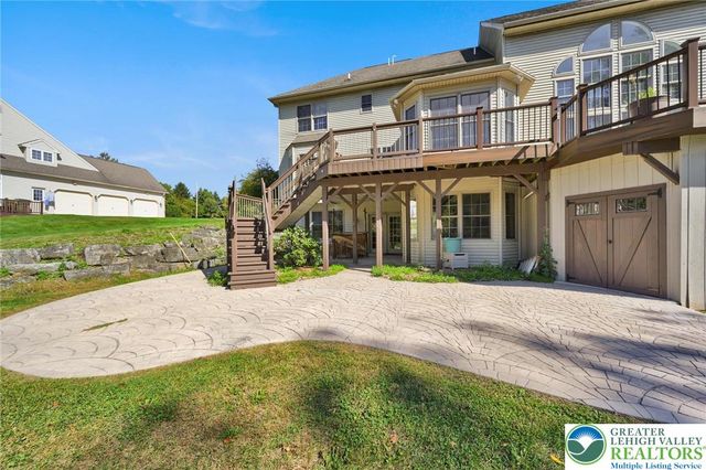 6718 Overlook Court, Upper Macungie Twp, PA 18106