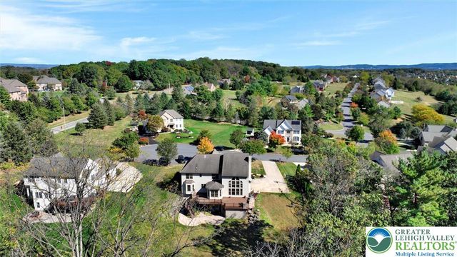 6718 Overlook Court, Upper Macungie Twp, PA 18106