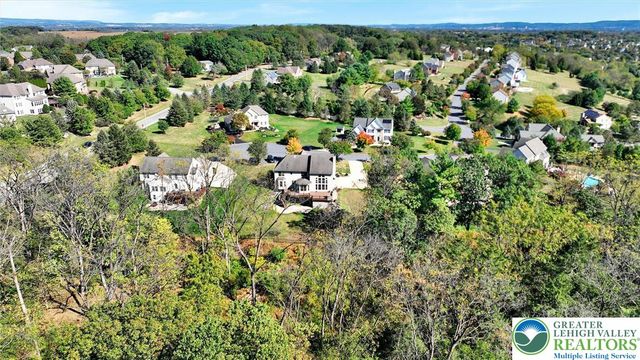 6718 Overlook Court, Upper Macungie Twp, PA 18106