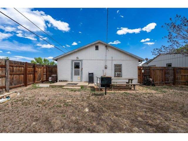 603 S 5th Ave, Brighton, CO 80601