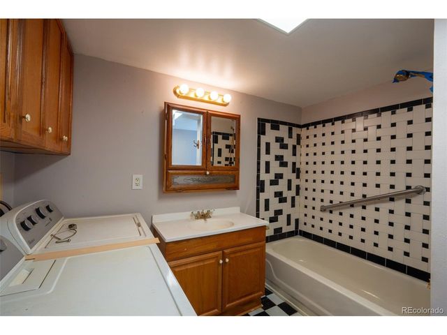 603 S 5th Ave, Brighton, CO 80601