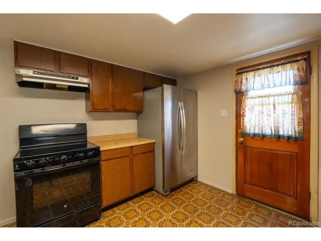 603 S 5th Ave, Brighton, CO 80601