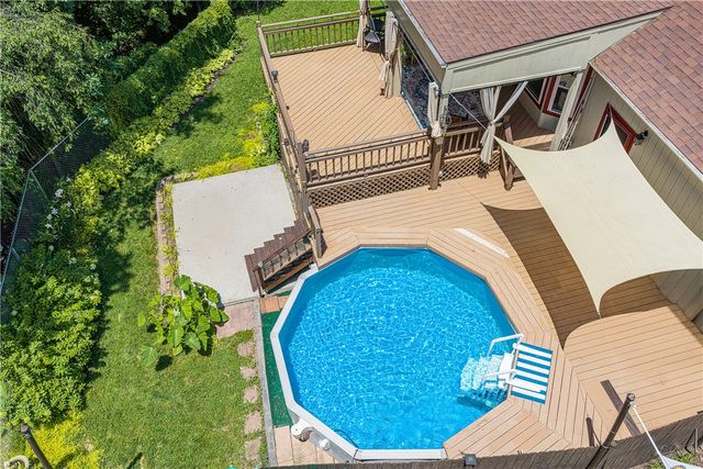 2 Saint Neots Lane, Bella Vista, AR 72714