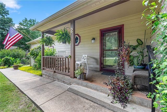 2 Saint Neots Lane, Bella Vista, AR 72714