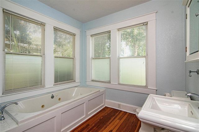 310 E IDLEWILD AVENUE, Tampa, FL 33604