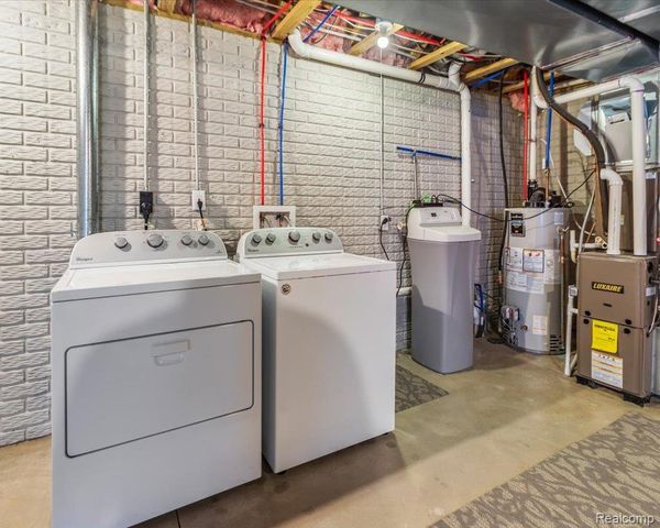 2203 Riversedge Drive, Saline Township, MI 48176