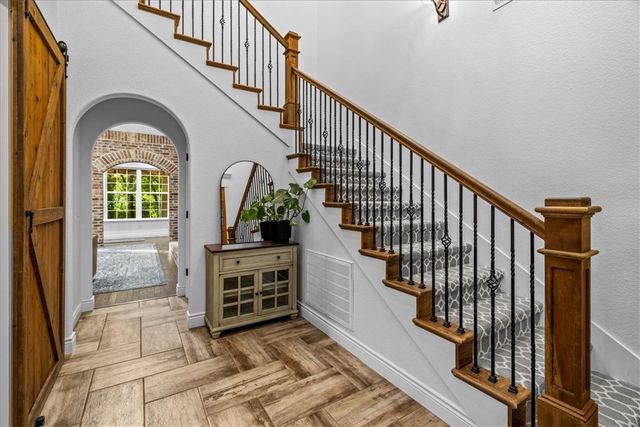 2 Hill Lane, Bella Vista, AR 72714