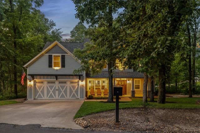 2 Hill Lane, Bella Vista, AR 72714
