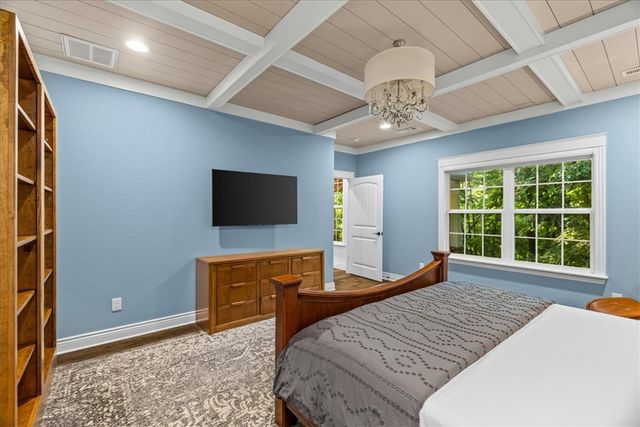 2 Hill Lane, Bella Vista, AR 72714