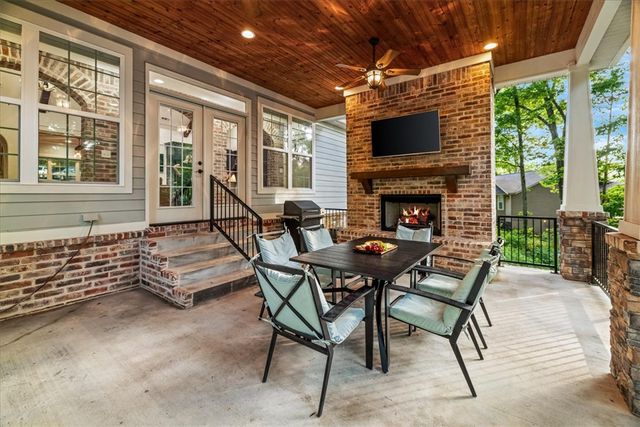 2 Hill Lane, Bella Vista, AR 72714