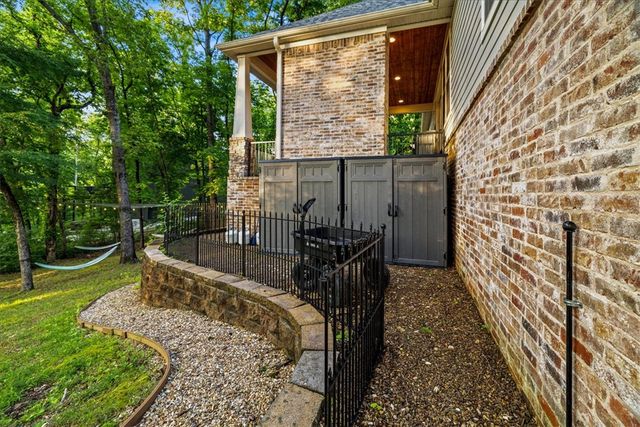2 Hill Lane, Bella Vista, AR 72714