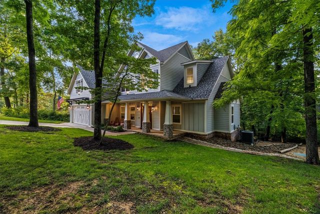 2 Hill Lane, Bella Vista, AR 72714