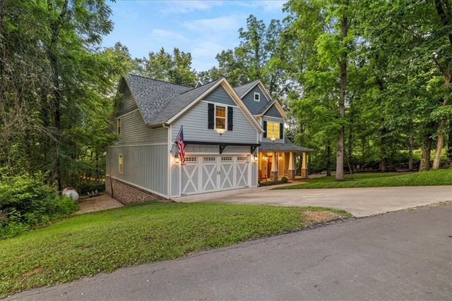 2 Hill Lane, Bella Vista, AR 72714