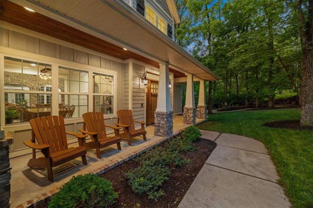2 Hill Lane, Bella Vista, AR 72714