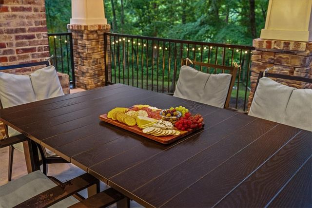 2 Hill Lane, Bella Vista, AR 72714
