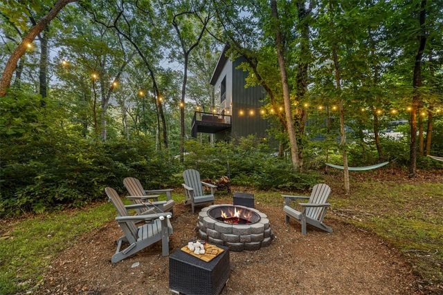 2 Hill Lane, Bella Vista, AR 72714