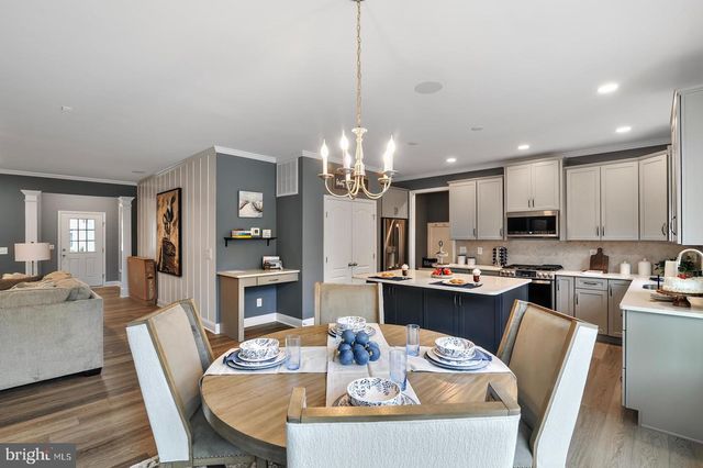 25 LIVINGSTON DR, Felton, DE 19943