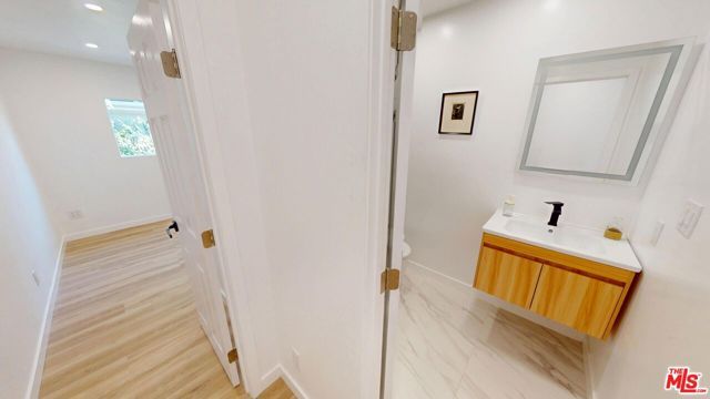 1113 Mohawk, Topanga (los Angeles), CA 90290
