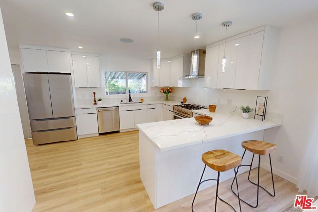 1113 Mohawk, Topanga (los Angeles), CA 90290