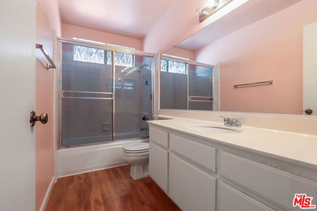 8821 Penridge Place, Inglewood, CA 90305