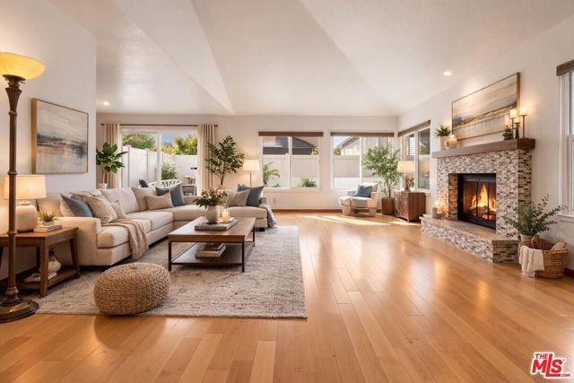 8821 Penridge Place, Inglewood, CA 90305