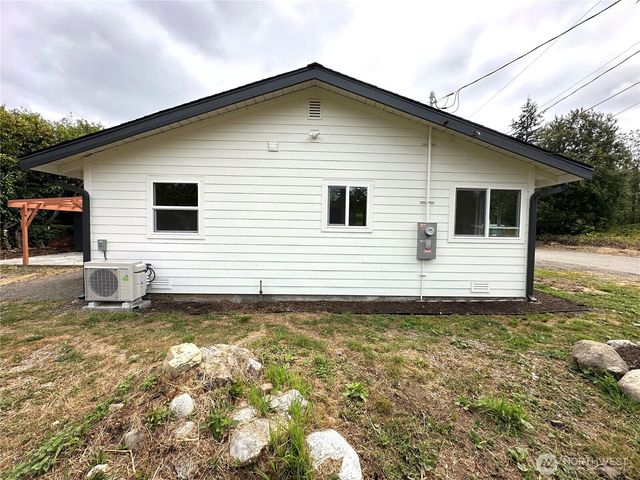 1743 SE Crawford Road, Port Orchard, WA 98366