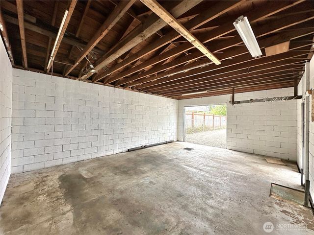 1743 SE Crawford Road, Port Orchard, WA 98366