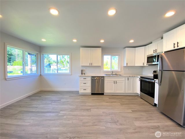 1743 SE Crawford Road, Port Orchard, WA 98366