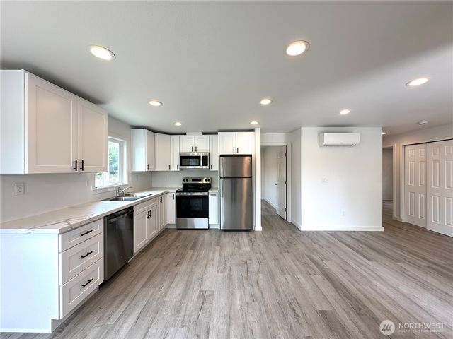 1743 SE Crawford Road, Port Orchard, WA 98366