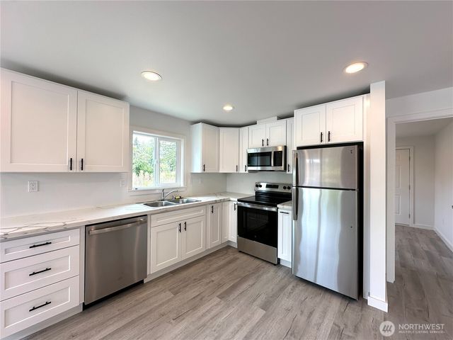 1743 SE Crawford Road, Port Orchard, WA 98366