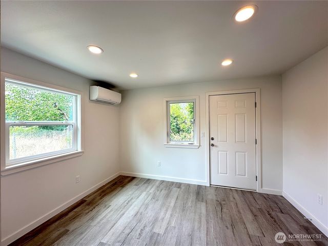 1743 SE Crawford Road, Port Orchard, WA 98366