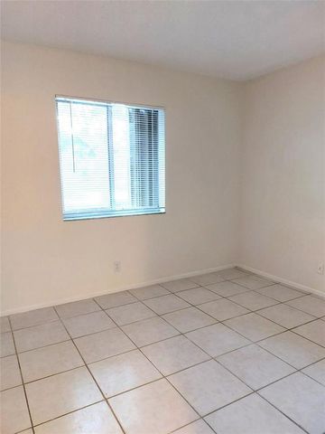 409 Gardens Dr 104, Pompano Beach, FL 33069