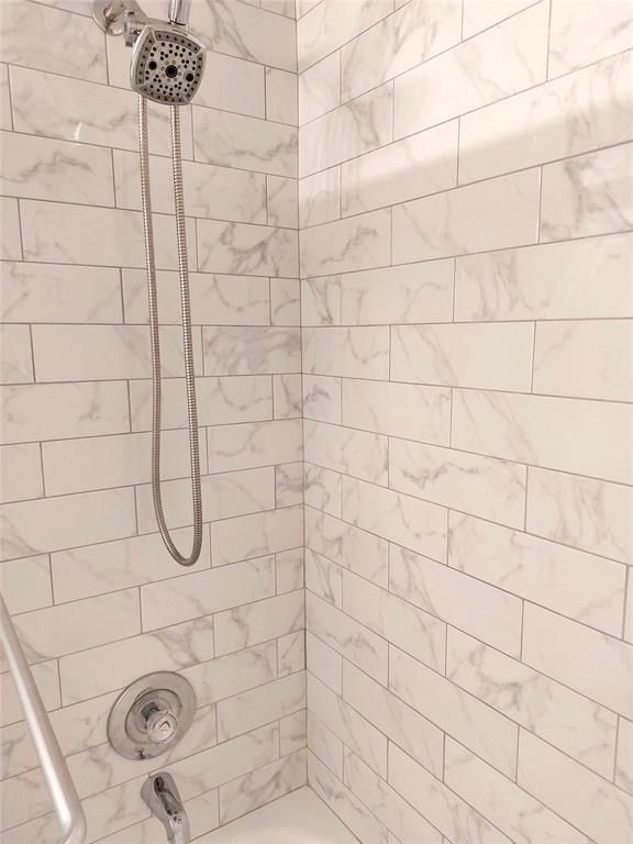 409 Gardens Dr 104, Pompano Beach, FL 33069