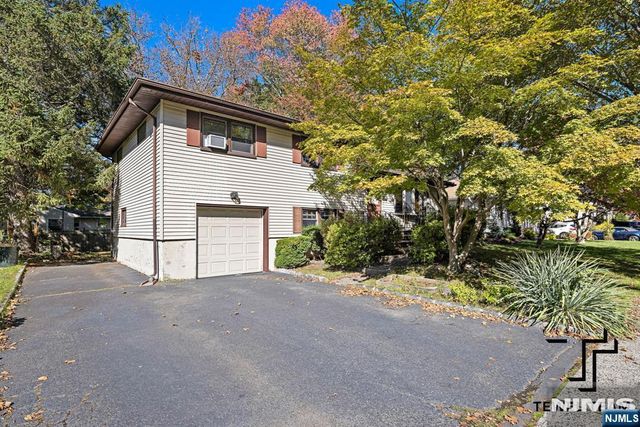 60 Otoole Street, Westwood, NJ 07675
