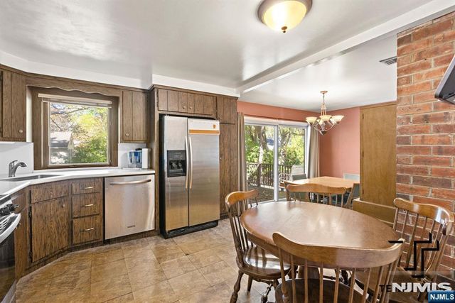 60 Otoole Street, Westwood, NJ 07675
